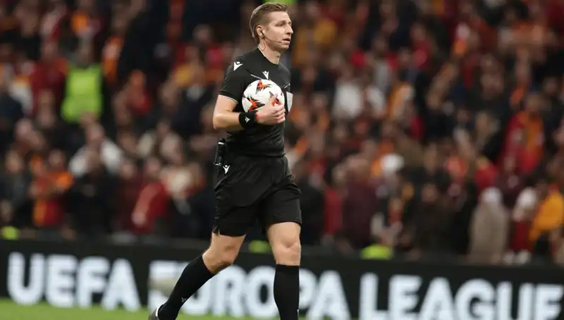 Galatasaray-Antalyaspor Maçında VAR'ı Belçikalı Lawrence Yönetiyor