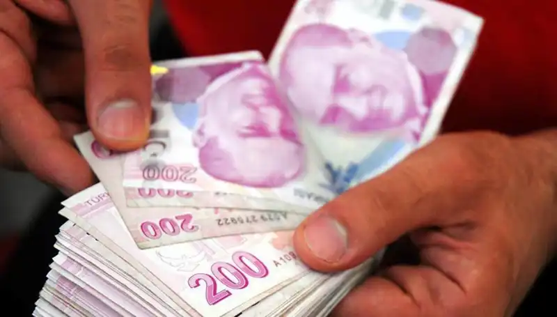 Emekliye 1000 TL Bayram İkramiyesi Müjdesi: Ödeme Tarihleri Açıklanıyor!