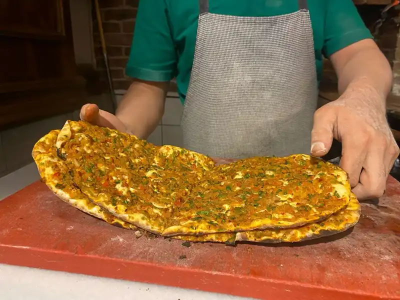 İstanbul Lahmacun Fiyatları: Semtler Arasındaki Farklar Neden Bu Kadar Büyük?