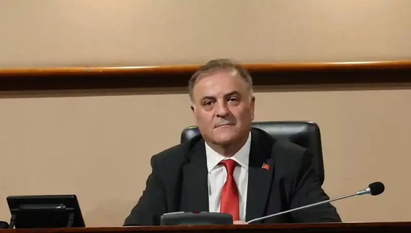 Nuri Aslan: İstanbul'un Gözde Siyasi Figürü ve İstanbul Büyükşehir Başkanvekili